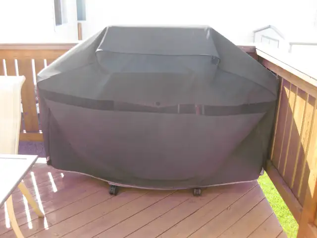 Gas fired 3  burner barbecue.