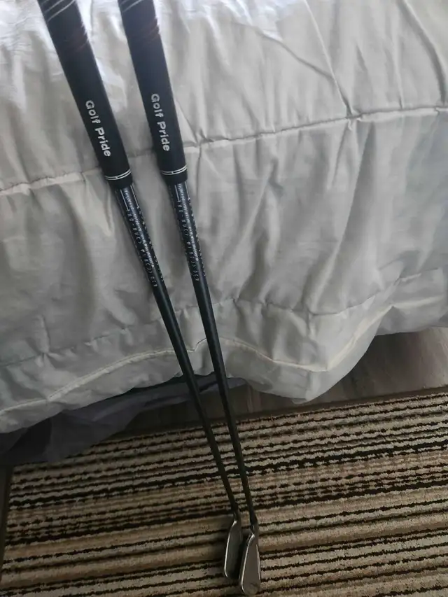 CALLAWAY IRONS WITH GRAPHITE SHAFTS