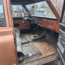 1972 Chevrolet Suburban 4x4 complete - Photo 3