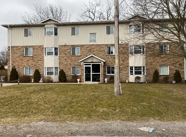 Large Two bedroom for rent Strathroy