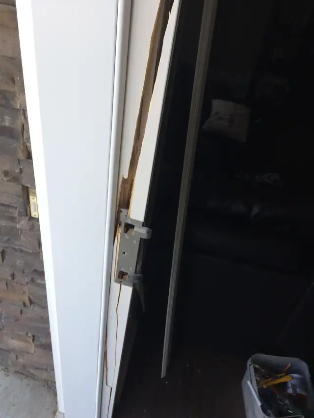 selling, cracked door frames selling, busted door slabs and/or f