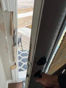 selling, cracked door frames selling, busted door slabs and/or f - Photo 5