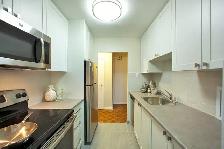 2 Bedroom Apartment for Rent, St. Clair Ave. West & Spadina Rd.! - Photo 6