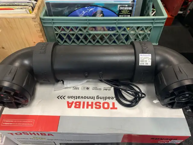 Boss UTV4BRGB Alll Terrain Speaker @ Cashopolis!!
