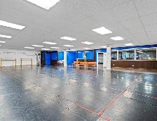 LARGE COMMERCIAL SERVICE SPACE AVAILABLE - AMAZING PRICE: $6 PS - Photo 4