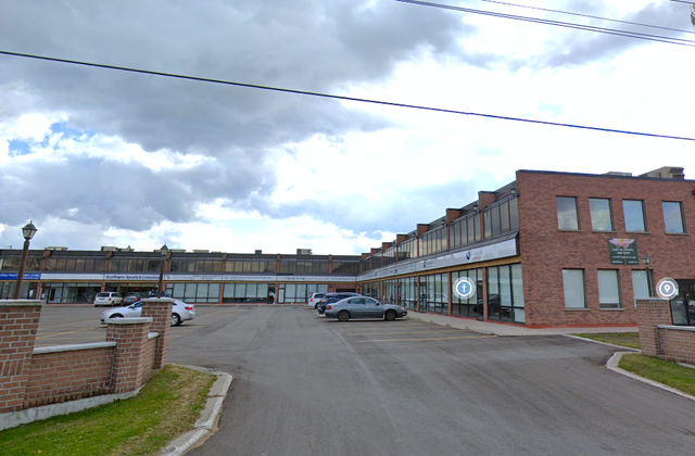 1700 SF SPACE IN DESIRABLE LINDSAY LOCAL JUST $10/sf NET