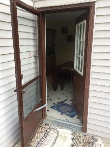 Professional complete STORM door in$tallation $ervice, prompt af - Photo 8
