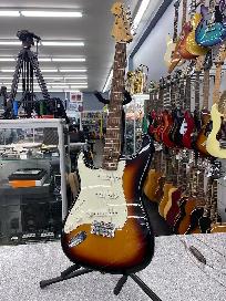Fender Stratocaster Sunburst Mexico 2015 Electric Guitar - Photo 2