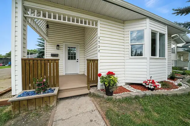 Newly Renovated Home in Eastview.