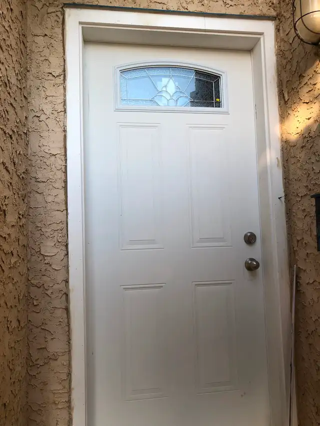 selling-DOOR $ERVICE, hanging up, replacement & also trims mould