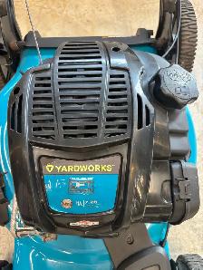 22" Yardworks self propelled lawnmower - Photo 5