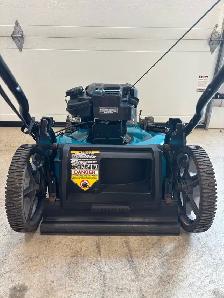 22" Yardworks self propelled lawnmower - Photo 6