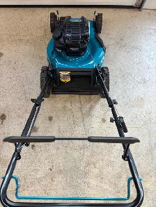 22" Yardworks self propelled lawnmower - Photo 7