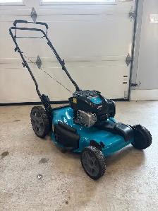 22" Yardworks self propelled lawnmower - Photo 8