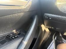 2020 Toyota COROLLA - Photo 15