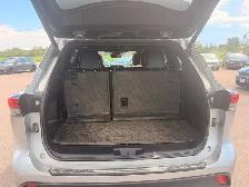 2021 Toyota Highlander - Photo 16