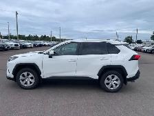 2022 Toyota Rav4 - Photo 5