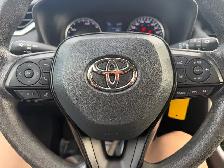 2022 Toyota RAV4 - Photo 23