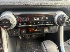 2022 Toyota RAV4 - Photo 24