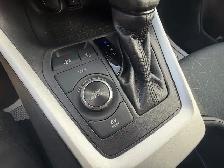 2022 Toyota RAV4 - Photo 26