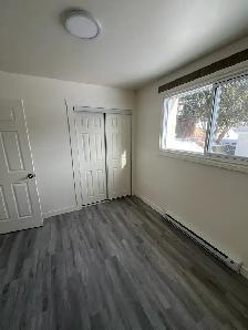 NEW LISTING LARGE 2 BED AVAILABLE OCT 1-2026 ALL INCLUSIVE $2200 - Photo 8