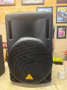 Stage Audio Equipment - Photo 9