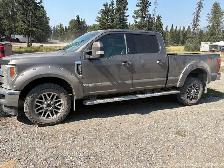 Ford F350 Lariat Crew Cab Fx4 - Photo 2