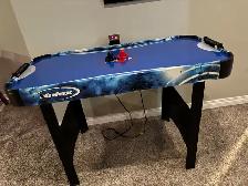 Air Hockey Table. - Family Fun - Photo 3