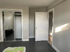 Cozy apartment for rent at Eglinton/caledonia area - Photo 8