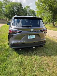 Toyota Sienna - Photo 3