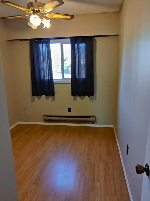In Merritt 3 Bed 1 Bath duplex for 2100 plus utilities