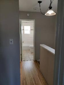In Merritt 3 Bed 1 Bath duplex for 2100 plus utilities - Photo 6