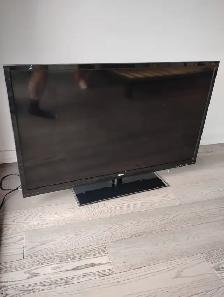 46 inch LED Flat Screen HDTV