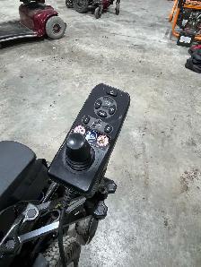 electric wheel chair - Photo 7