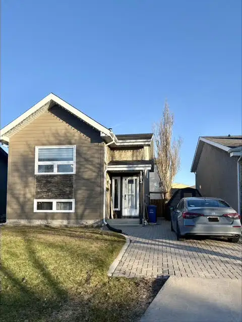 3 Beds 2 Bath House for Rent in River Park South