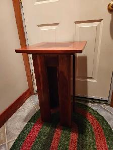 Display Table - Photo 3