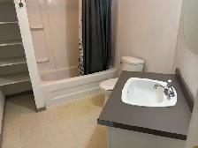 1 Bedroom Suite in 4 plex - Photo 7