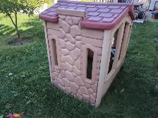 Plastic indoor/outdoor house for kids - Photo 5
