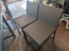 Glass top table and four chairs - Photo 7