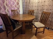 Maple Wood Dining Table and 6 Chairs For Sale