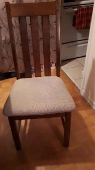 Maple Wood Dining Table and 6 Chairs For Sale - Photo 3