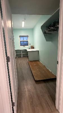 Commercial Space - Photo 8