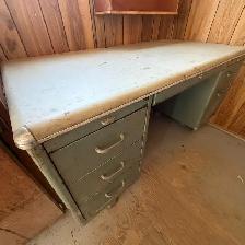 METAL TANKER DESK​ - Photo 4