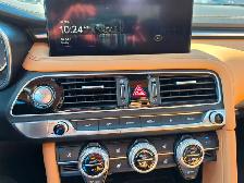 2023 GENESIS G70 2.0T Advanced Plus AWD Local Trade, Leather, Na - Photo 5