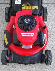 TROYBILT REAR BAG GAS LAWNMOWER - Photo 4