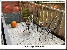 Renovated Two Bedroom Apartment - Beaches - Laundry & Parking - Photo 8