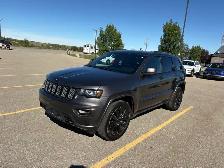 2021 Jeep Grand Cherokee Laredo  4x4 - Photo 3