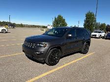 2021 Jeep Grand Cherokee Laredo  4x4 - Photo 7