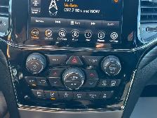 2021 Jeep Grand Cherokee Laredo  4x4 - Photo 14