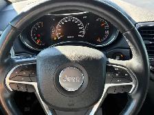 2021 Jeep Grand Cherokee Laredo  4x4 - Photo 18